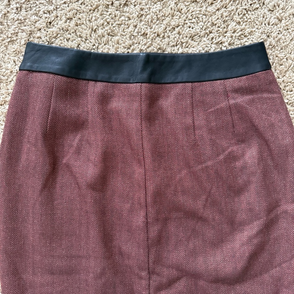 The Limited NWT Pencil Skirt - Picture 11 of 12